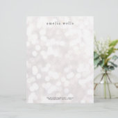 シンプルで白く創造的な専門のモダン レターヘッド (スタンド正面)