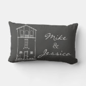 シンプルで素朴な家のモダンな黒板のスケッチ ランバークッション (裏面)