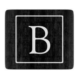 シンプルなクラシックモノグラム 黒地に白文字 カッティングボード