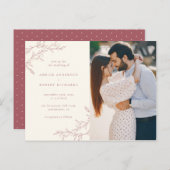 シンプルなクリーム及び音を弱められた赤い群葉の写真の結婚式 インビテーションポストカード (正面/裏面)