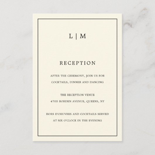 シンプルなクリーム モノグラム エレガント ウェディング エンクロージャーカード (正面)