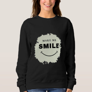 シンプルなグラフィックTシャツで日常を彩る スウェットシャツ