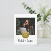 シンプルなゴールドステッカーのSave the Date ポストカード (スタンド正面)