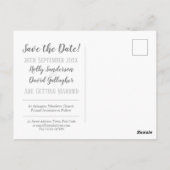 シンプルなシルバーグレーとホワイトの結婚式日程カード ポストカード (裏面)