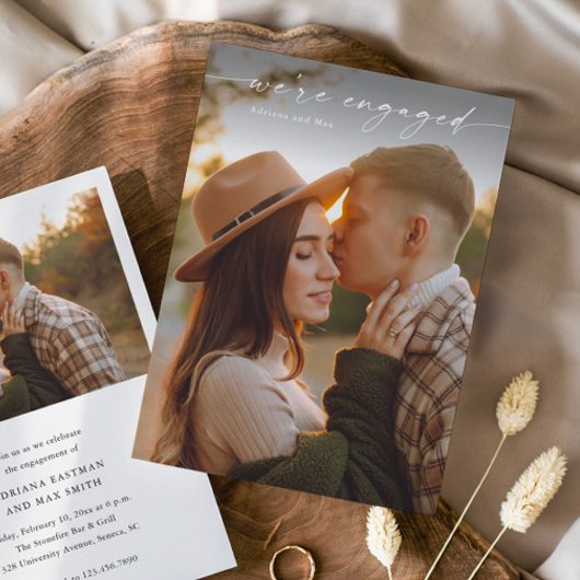 シンプルなスクリプト2枚の写真 ウェディングエンゲージメントの招待状 招待状