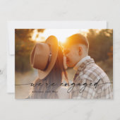 シンプルなスクリプト 2枚の写真 ウェディング 婚約 招待状 (正面)
