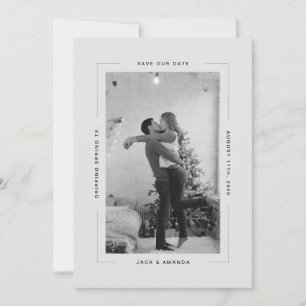 シンプルなテキストと写真の結婚式の事前告知 セーブザデート