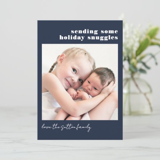 シンプルなネイビーブルーとチェック柄 ぎゅっとした愛を送ります シーズンカード (スタンド正面)