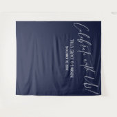 シンプルなネイビー 私たちと一緒にお祝いしよう! フォトバックドロップ タペストリー (正面(横))