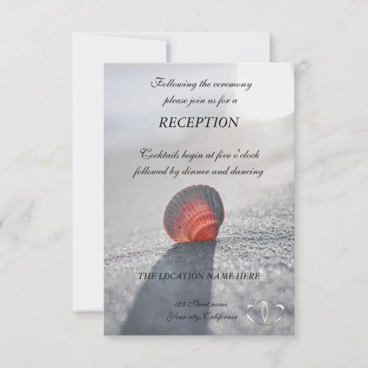 シンプルなビーチの貝殻とハートの受付 招待状 (正面)