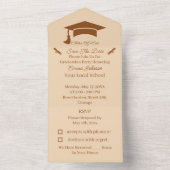 シンプルなブラウンとベージュのカスタマイズ可能な卒業おめでとうカード オールインワン招待状 (内側)