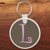 シンプルなブラウン&ピンクキーチェーン「L」 キーホルダー (正面)