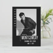 シンプルなブラック写真卒業発表 招待状 (スタンド正面)