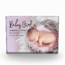 シンプルなベビーガールのお知らせ 現代のスクリプト