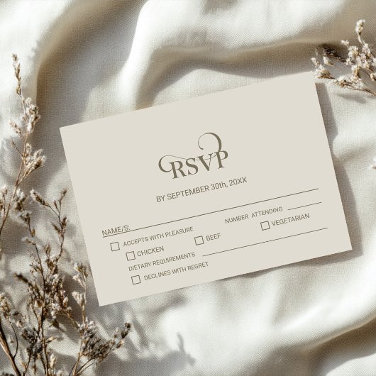 シンプルなベージュの結婚式RSVP+メニューオプション 出欠カード