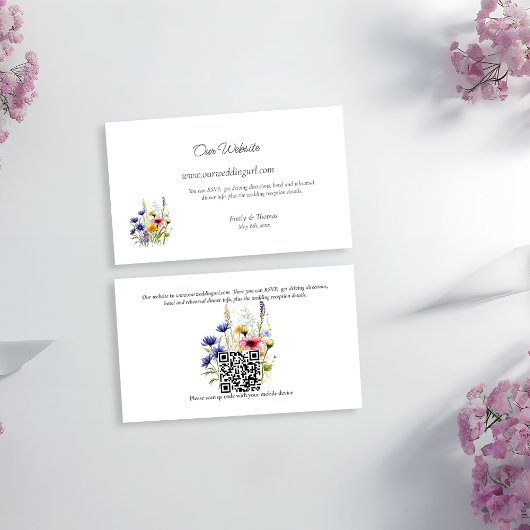 シンプルなボヘミアン調の野の花の結婚式ウェブサイト エンクロージャーカード