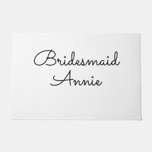 シンプルなミニマルな名前入りテキストのブライズメイドギフト ドアマット