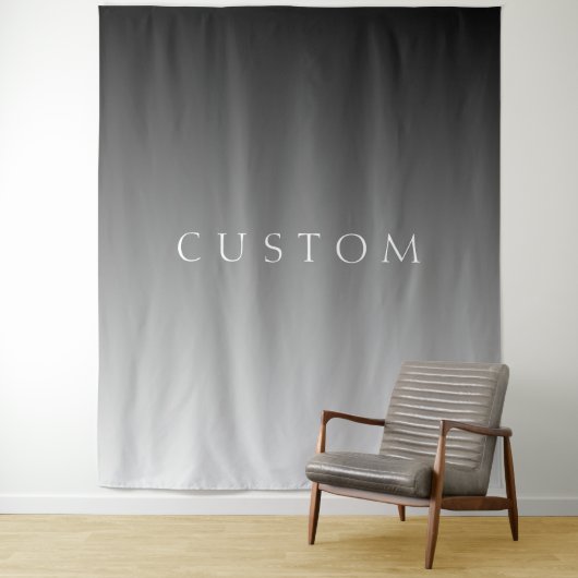 シンプルなモダングレーのオンブレグラデーションにエレガントなテキスト タペストリー (インサイチュ)