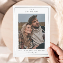 シンプルなモノクロの結婚式の写真 セーブザデート