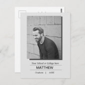 シンプルなモノクロ写真の卒業おめでとうカード ポストカード (正面/裏面)