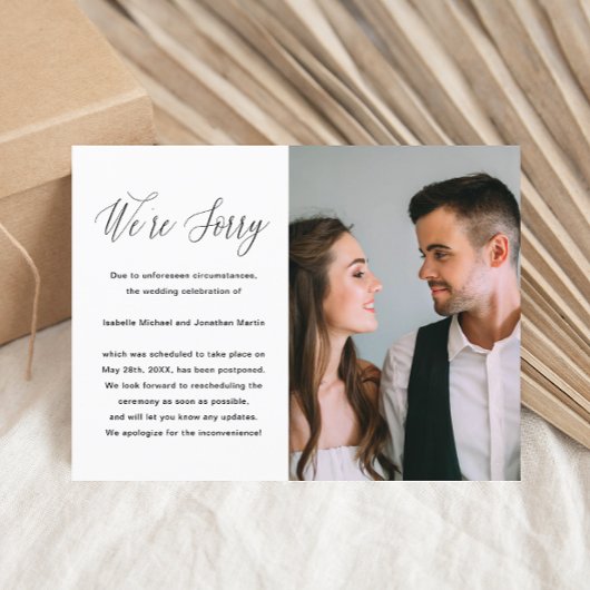 シンプルなモノクロ写真 ウェディング延期のお知らせ 案内ポストカード