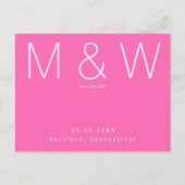 シンプルなモノグラム ホットピンク 結婚式 Save the Date 案内ポストカード (正面)
