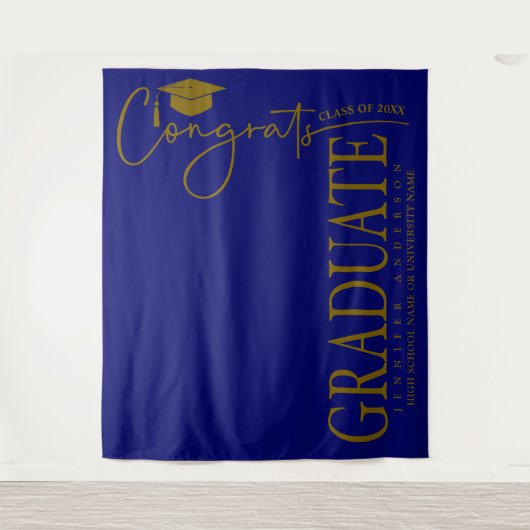 シンプルなロイヤルブルーとゴールドの「おめでとう、卒業！」 タペストリー (正面)