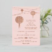 シンプルな二喜ランタンの中国式結婚式 箔招待状 (立ち正面)
