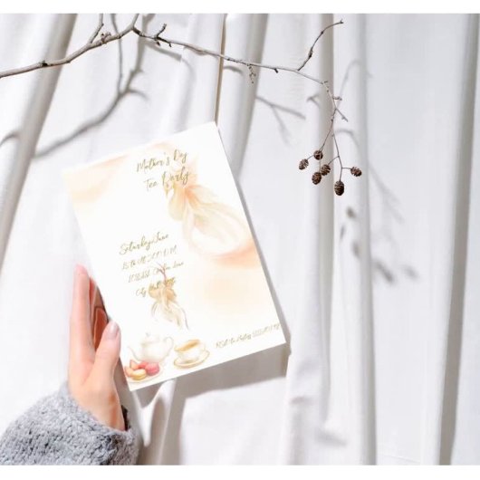 シンプルな休日の招待状 招待状