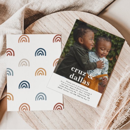 シンプルな共同誕生日招待状 | フォト | 双子 招待状