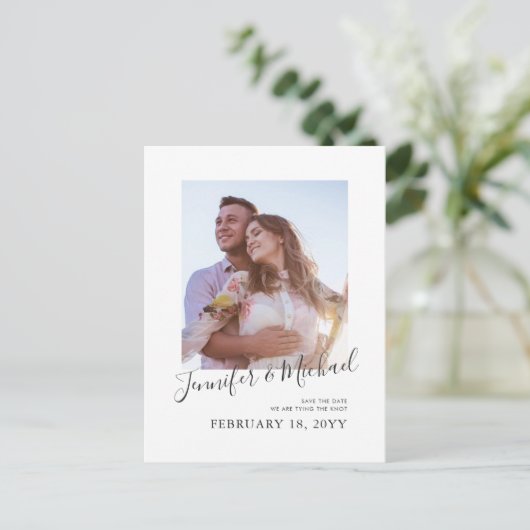 シンプルな写真デザインのSave the Date ポストカード (スタンド正面)