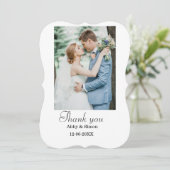 シンプルな写真 ミニマル モダン エレガントな結婚式 (スタンド正面)