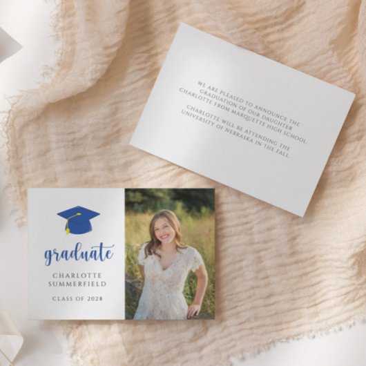 シンプルな写真 青と白の卒業発表 招待状
