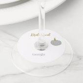 シンプルな名前テキストを追加する結婚前のお祝い ワイングラスタグ (クローズアップ)