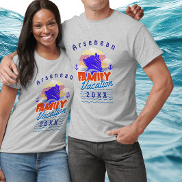 シンプルな家族クルーズの休暇をカスタマイズ Tシャツ