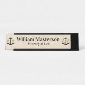 シンプルな弁護士の事務机のプラク デスクネームプレート (正面)