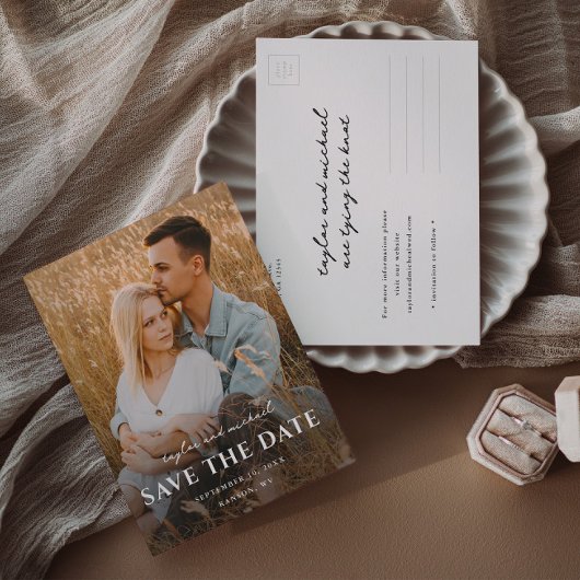 シンプルな手書き風の名前の写真の結婚式 案内ポストカード