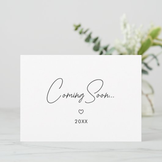 シンプルな手書き風「Coming Soon」ベビー・マタニティ 案内状 (スタンド正面)