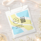 シンプルな最小QRコードにロゴを追加 スキャンコード名を付ける フェイバーバッグ (クリップ留めされた状態)