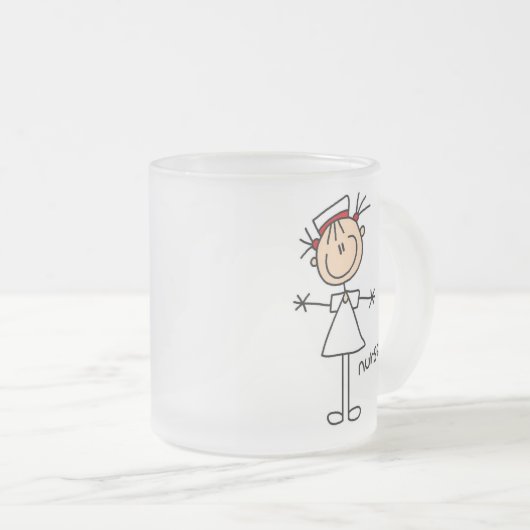 シンプルな棒の姿のナースのTシャツおよびギフト フロストグラスマグカップ (正面右)