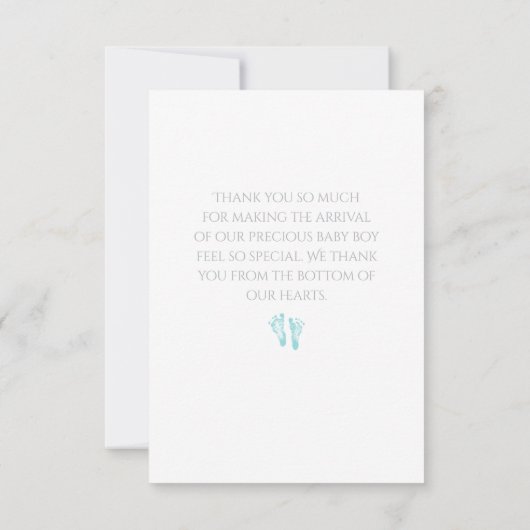 シンプルな男の子のベビーシャワーは青い足跡感謝していしています サンキューカード (裏面)