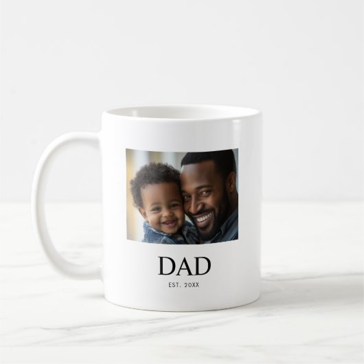 シンプルな白黒のDad Establishedフォト コーヒーマグカップ (左)