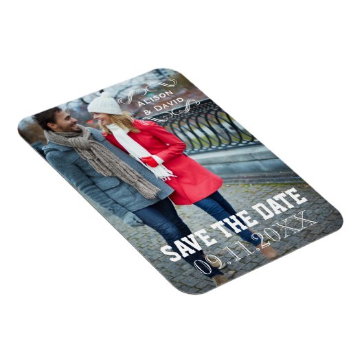 シンプルな結婚式の写真を使った最低限のSave the Date マグネット (右側)