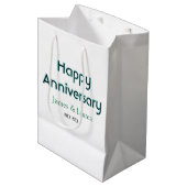 シンプルな結婚記念日ギフト 名前 日付 記念日 ミディアムペーパーバッグ (正面アングル)