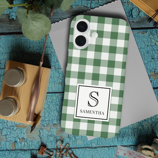 シンプルな緑と白のチェック柄 黒のモノグラムと名前 Case-Mate iPhoneケース