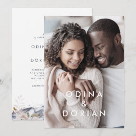 シンプルな花の山の写真 ウェディング 招待状