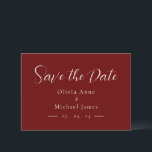 シンプルな赤と白のスクリプト結婚式のSave the Date セーブザデート<br><div class="desc">シンプルでモダンな赤い背景に白の結婚式「Save the Date」。どんな季節の結婚式にもぴったりです。</div>
