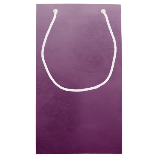 シンプルな金ゴールドのモノグラムとのエレガントなブラシをかけられた紫色 スモールペーパーバッグ (裏面)