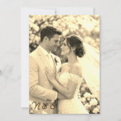 シンプルな黒とクリーム色のオーバーレイ写真付き結婚式 20XX 招待状 (正面)