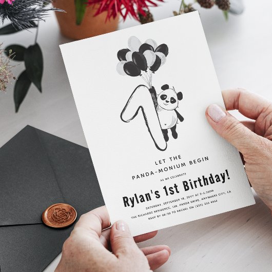 シンプルな黒と白のパンダの1歳の誕生日パーティー 招待状